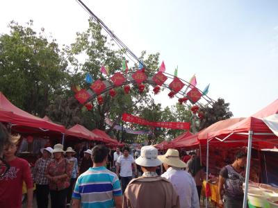 Auf dem riesigen Markt in Dali